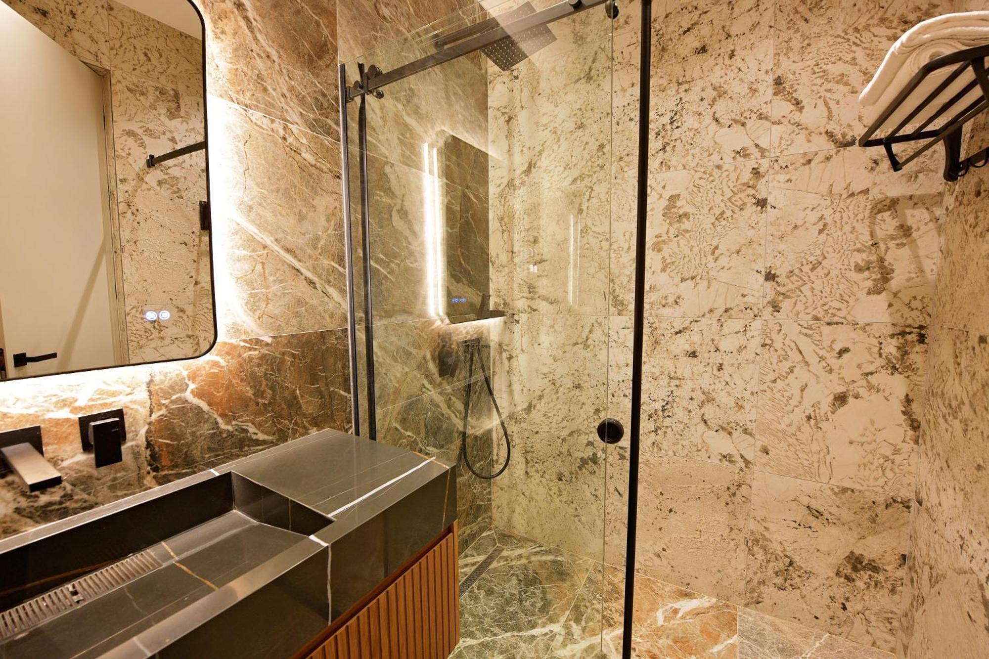 Luani-A Spa & Wellness Center Shkodër エクステリア 写真